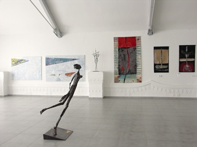 img00020.jpg