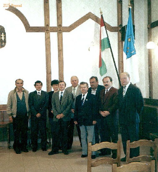 img00019.jpg