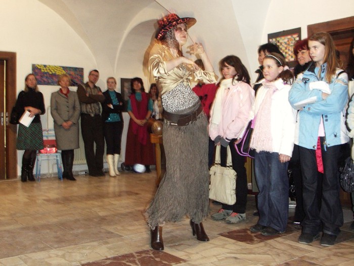 img00054.jpg